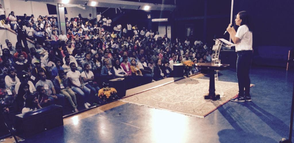 CaAscanio's tweet photo. #EncuentroConDios es ver jóvenes diferentes http://t.co/VzVpl8uhy0