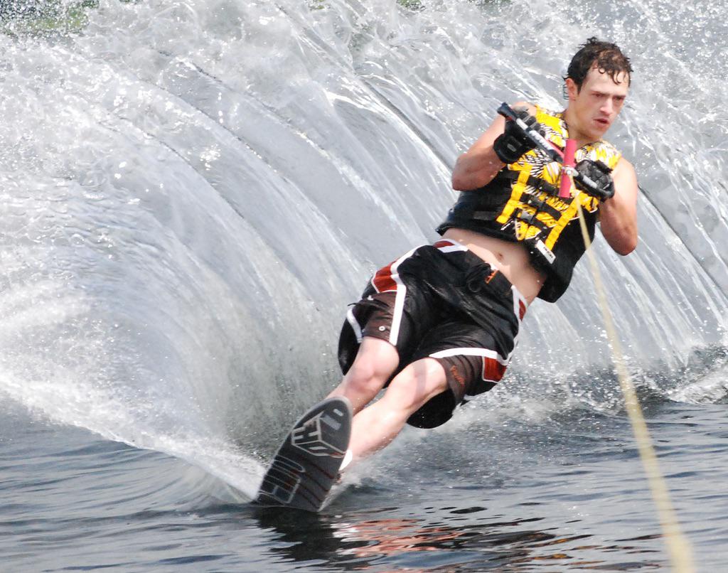 Activity Bus tweet media