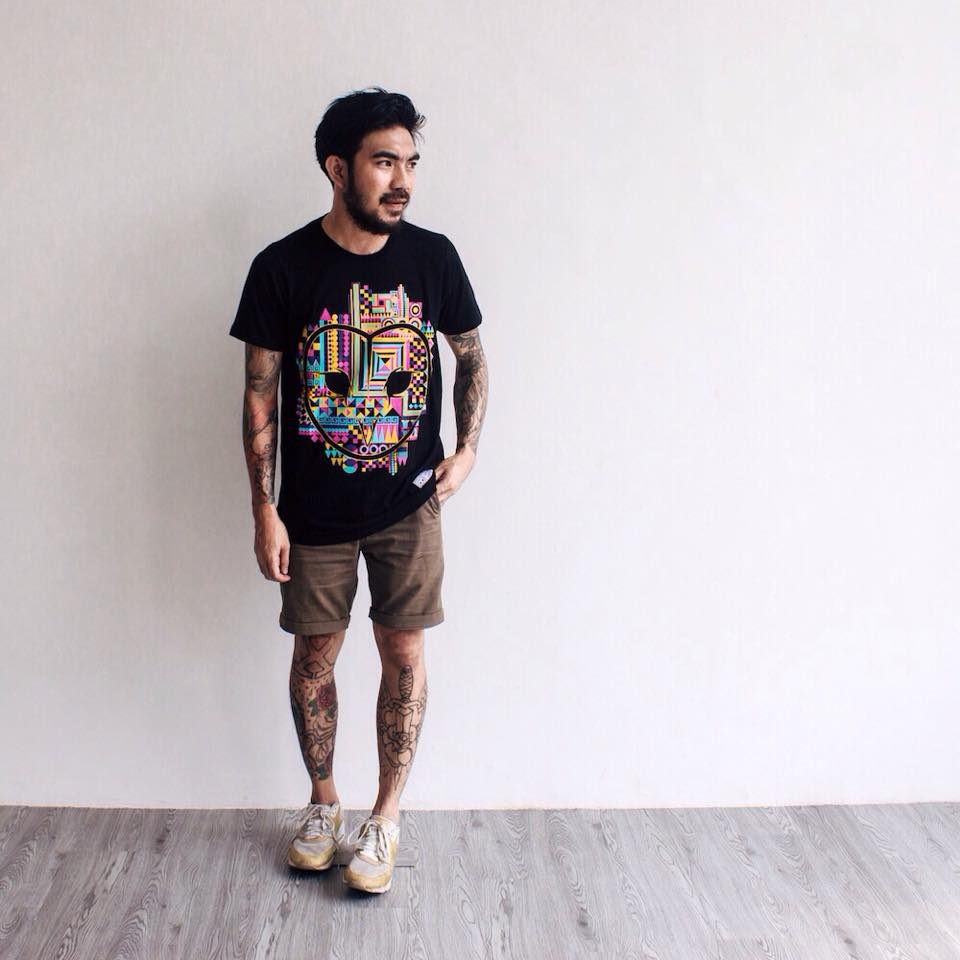 Dreambirds's tweet photo. "GLITCH" S/S | 195.000 | available on #DBXJC15 | May 29 - June2nd | Parkir Barat Senayan | Blue area no.76 http://t.co/la4NyGiYfF