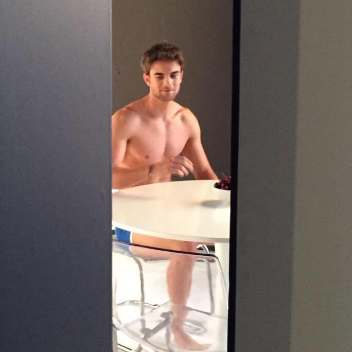 Nathaniel Buzolic Naked The Male Fappening.