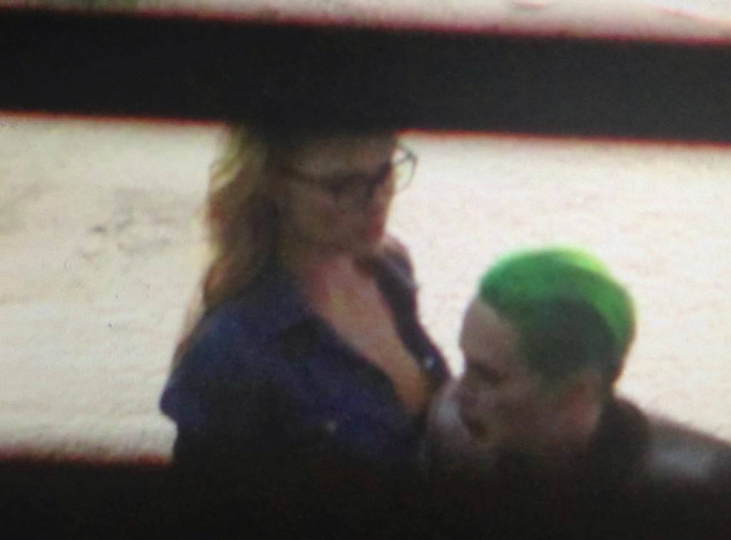 The Joker on the set of Suicide Squad! CFQamw9UUAEfof-