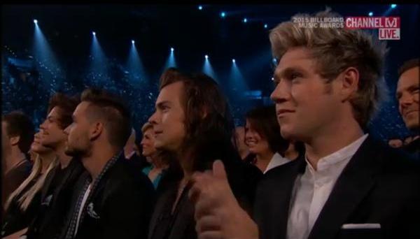 blassxgirl's tweet photo. Liam separando a harry y louis desde siempre #NoControlDay #OhNoLiam #VoteNoControlForBillboard http://t.co/eqOfdHdhsd