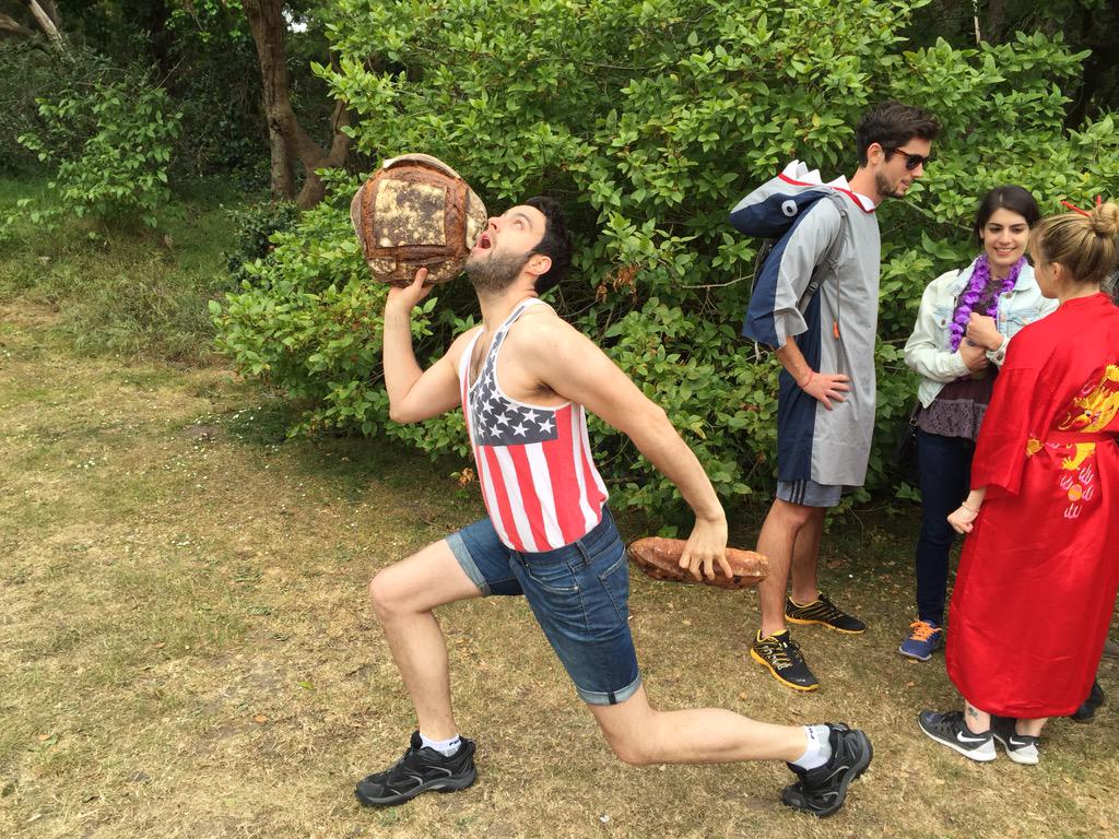 JackRDashwood's tweet image. Best costume of #baytobreakers #breadguy !