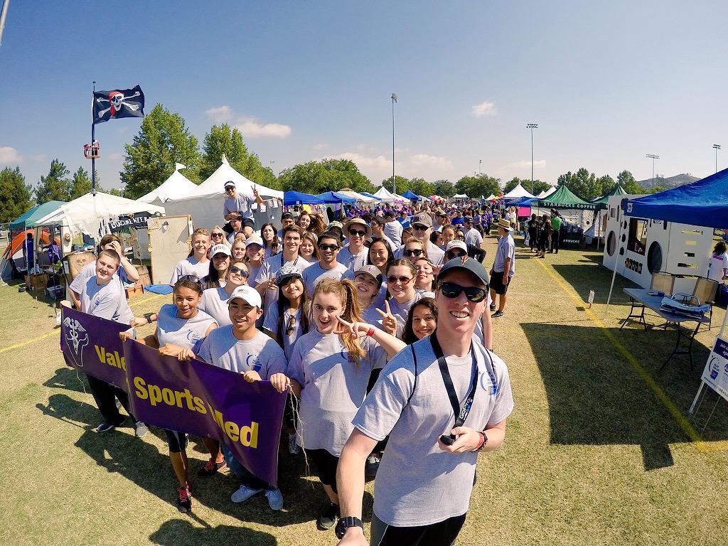 presleyyy26's tweet photo. sports med relay for life 2015💜💛 #24hoursstrong http://t.co/1bfsMa6wpn