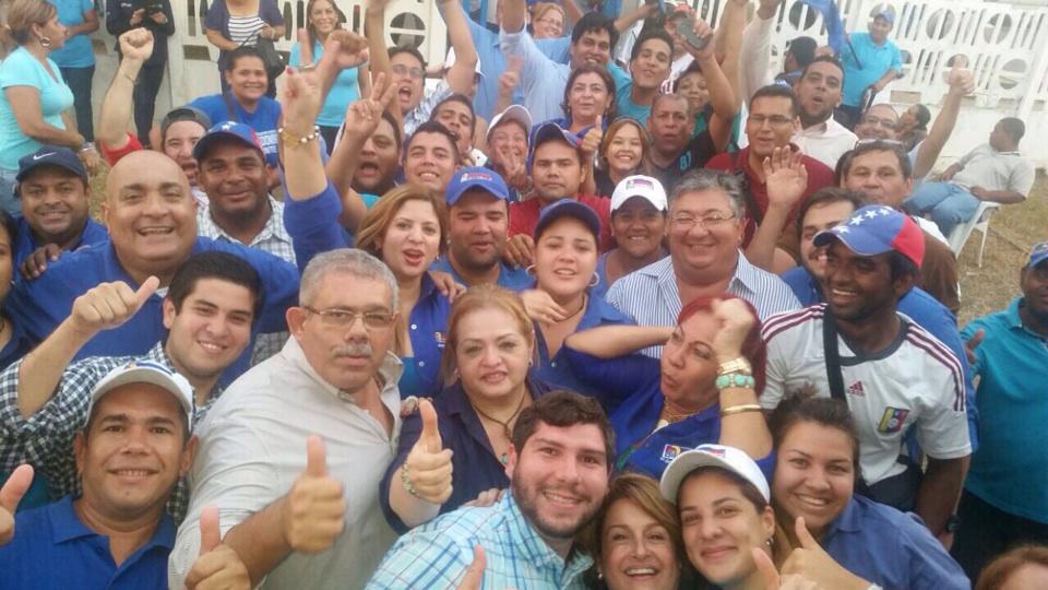 untzulia's tweet photo. Con mucho esfuerzo y trabajo Ganamos primarias circuito 11 @partidount @partidpuntzulia http://t.co/YmyTWeEsTJ