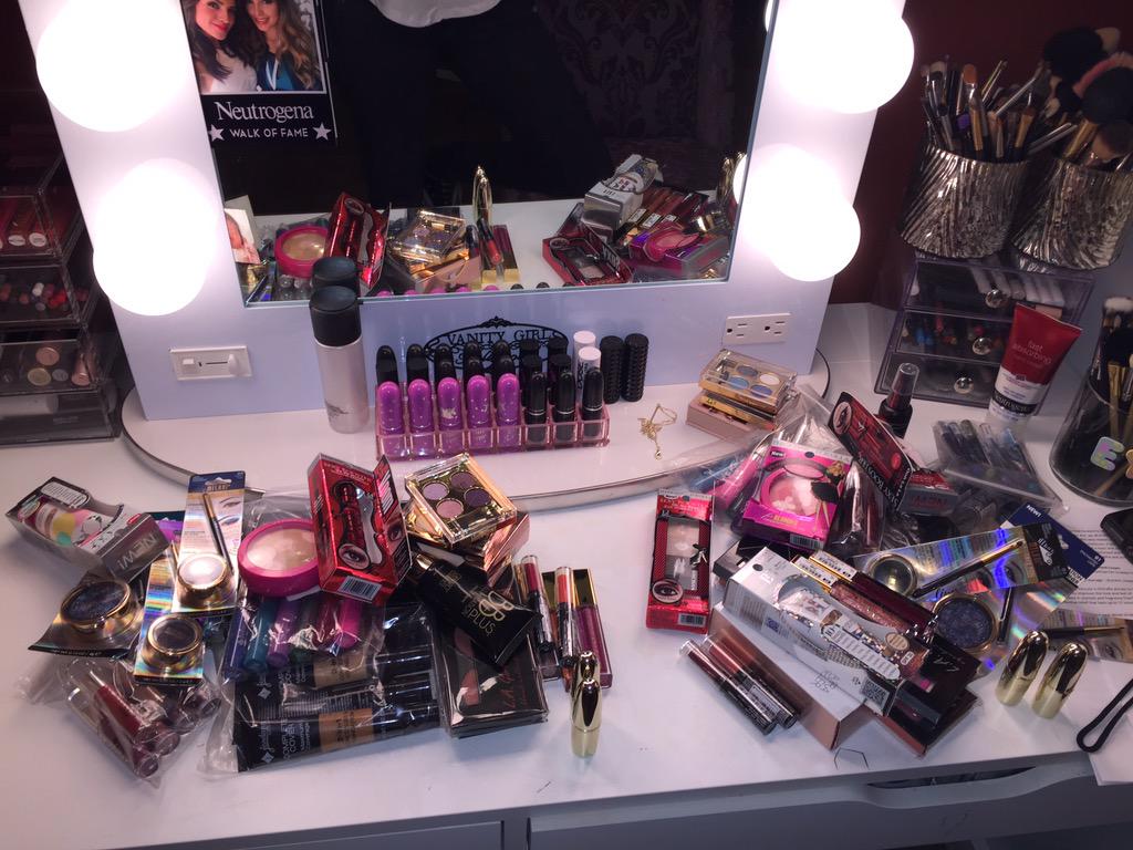 Creo que serán 2 rifas :)!! Estén pendientes ... Ayúdenme con un retweet pls 🙏