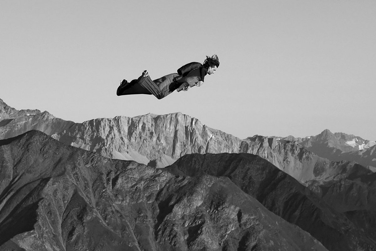 What It Takes To Fly - The Death of Dean Potter buff.ly/1AeXE5E