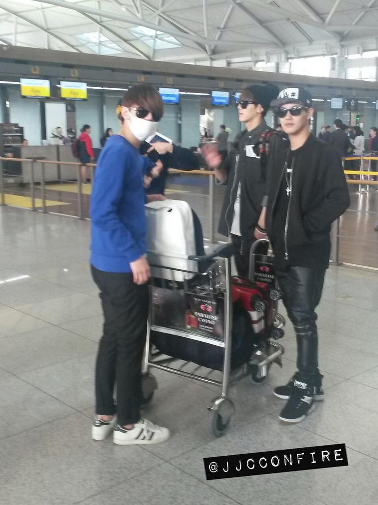 jjcconfire's tweet photo. 150517 JJCC Sancheong, Eddy, and Simba at Incheon International Airport heading to Japan http://t.co/FslRqG8fTa