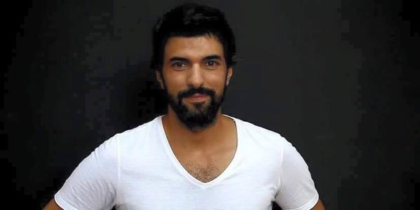 CFR9IbtW8AEpzEg.jpg:large