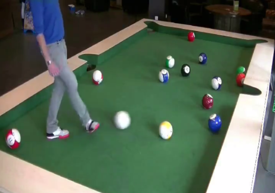 FootballFunnys's tweet photo. Would love to play this... http://t.co/OpW2BnxS0C