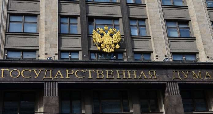 SVIT24's tweet photo. В Госдуме РФ не верят в задержание российских ... http://t.co/cDQNkK36tE http://t.co/1LLKYuRZQu