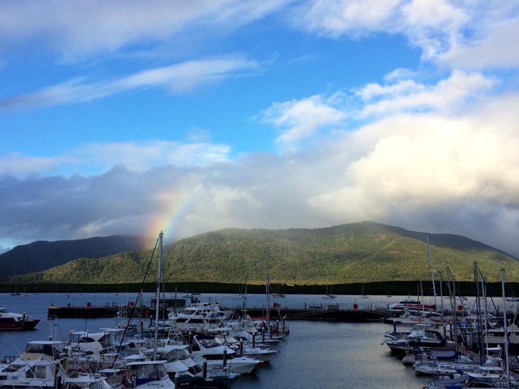 LandLopers's tweet photo. Well 5 minutes in both @CairnsGBR &amp; @ShangriLaHotels &amp; neither disappoint! Thanks for the rainbow @Queensland http://t.co/hw6OSPyF0q