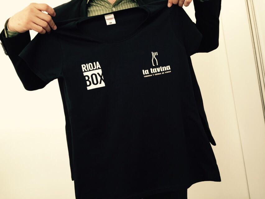 jpmadrid_ES's tweet photo. Ya hemos preparado el traje de #SumillerBOX by La Tavina. "Lo sentimos, alguien tenía que hacerlo" @latavina #rioja http://t.co/u2zrIubIx2