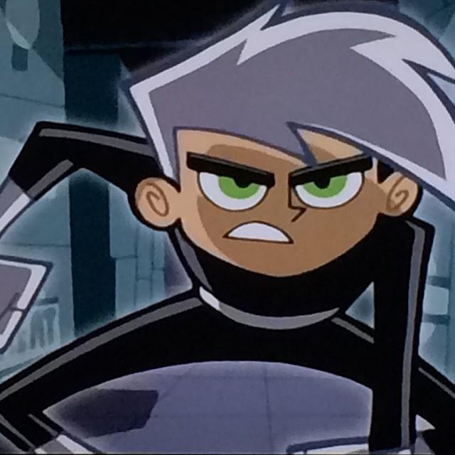 CartoonClubCC's tweet photo. #dannyphantom #dannyfenton #ghostzone #ghost #casperhighschool #ghostform #nickelodeon #am… http://t.co/L1hqiH5ei5 http://t.co/vZmZ2ivkAi