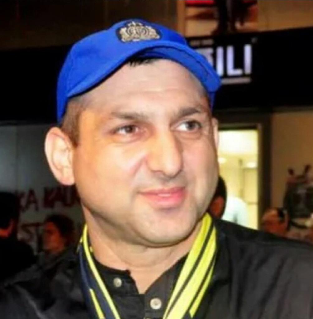 tribundergi's tweet photo. Gittiğin yerde mutlu ol Uğur Çakmak.
Fenerbahçe tribünlerinin başı sağolsun... http://t.co/7W3HANfoVY