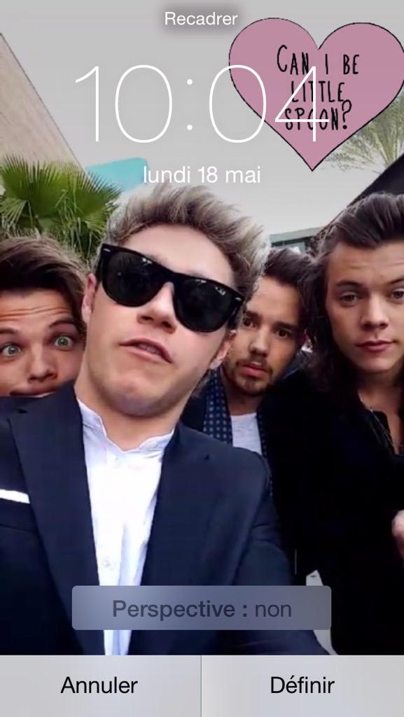 lockscreen4free's tweet image. One direction lockscreen :) 
Rt if you want it :)
Mbf so we could dm it to you