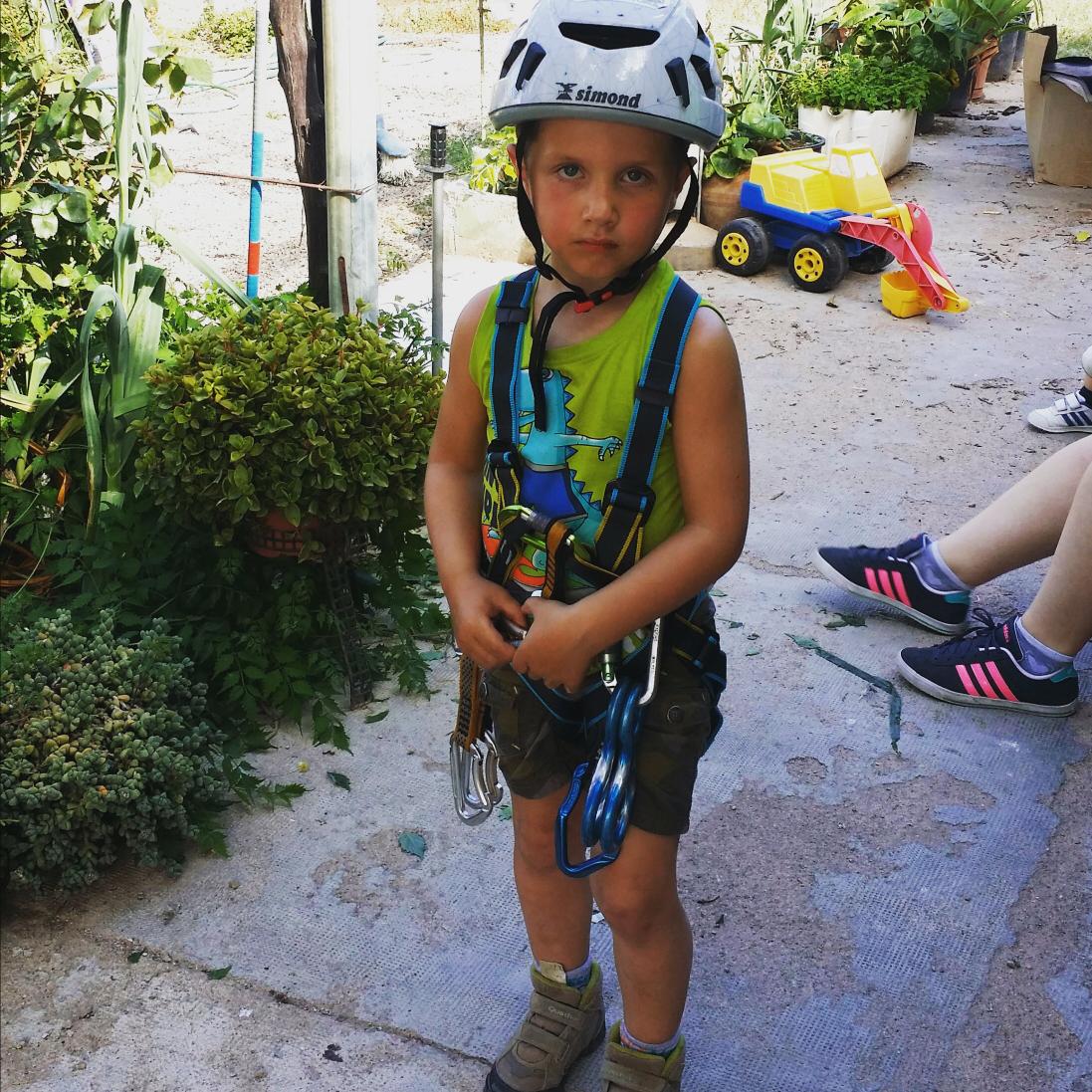 #cimasmultiaventura realiza actividades para todas las edades. No dudes en consultar. #rapel #tirolina #escalada
