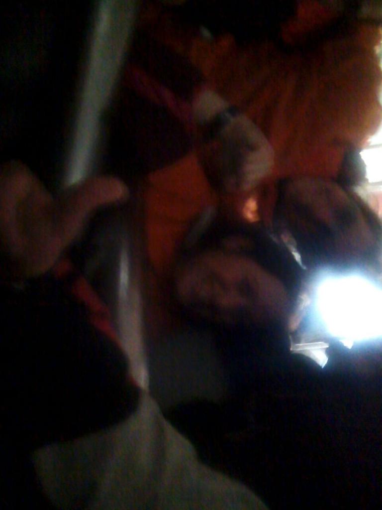 Aiala eta berarekin dauden lagunak furgo barruko argazkiak! Eutsi gogor, zuekin gaude #Resist7