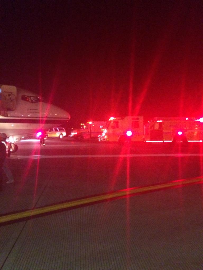 rocknrylin's tweet photo. Great job handling the situation @AlaskaAir tough landing but we were shuttled off quite quickly http://t.co/3nX2zohMdD
