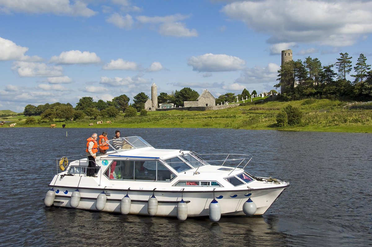 IrishMusicNow's tweet photo. RT @discoverirl: Ever captained ur own cruiser? Win a Lakelands holiday @IrelandAMTV3 Tune in @TV3Ireland &amp; follow  http://t.co/EmpUd0yH1i