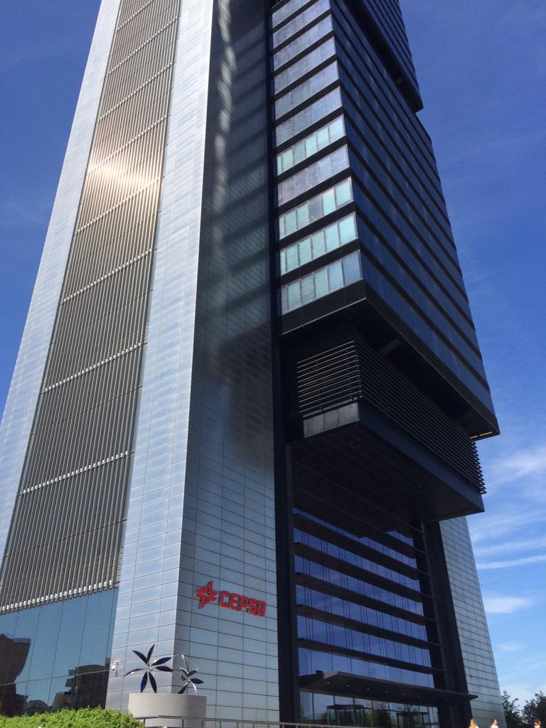 RaaCivlima's tweet photo. Mañana muy interesante en la Torre Cepsa. @CEPSA_ES http://t.co/omCkCJcmfe