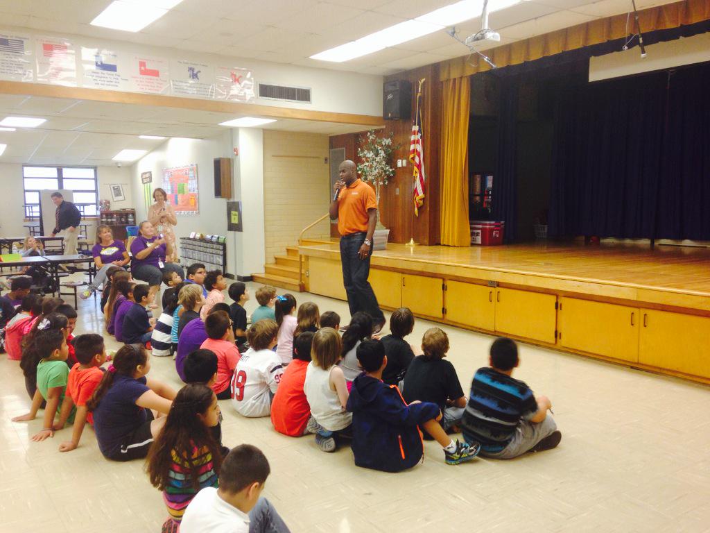 Thank you Vince Young for an incredible speech at Happy Birthday! Joslin_ES  