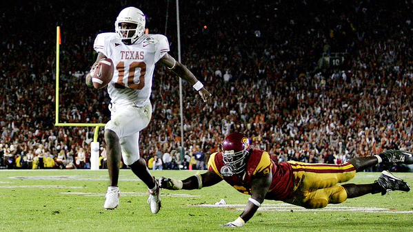 Happy 32nd birthday to Vince Young. He will always be Texas Longhorns legend. 