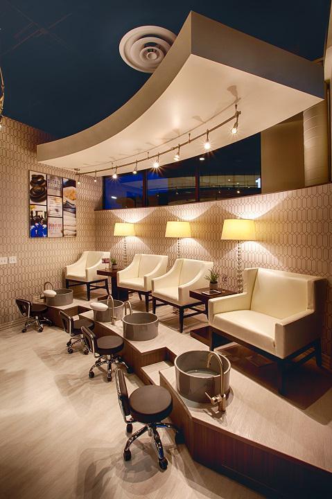 AMAConstruction's tweet photo. AMAzing interior photos of Ella Bliss Beauty Bar located at 640 Broadway in downtown Denver. http://t.co/Gf35wYG3di