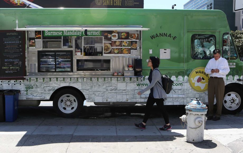 MmAttractions's tweet photo. San Francisco The Bay Area’s #BurmeseFood boom:  #Myanmar #Food #Burma    http://t.co/Er2hNxQ4xo http://t.co/sZzGAeVcUV