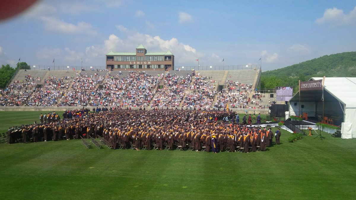WaltersG's tweet photo. #congratulations!kmw2015#lehighgraduates http://t.co/m7lCFW8YOV