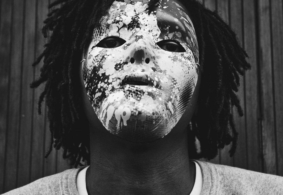 abcdrduson's tweet photo. "On a tendance à oublier que rapper, c’est aussi écrire, c’est un cerveau qui tourne." http://t.co/OmdFLl7HwX http://t.co/qvObOKEte1