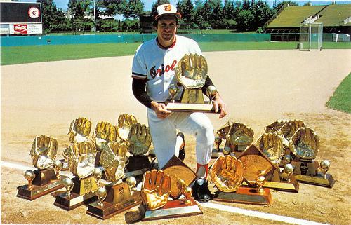 16 Gold Glove, 15 All Star Game, MVP 1964, 2848 H, 1357 RBI, 2 Serie Mundial, HAPPY BIRTHDAY Brooks Robinson 