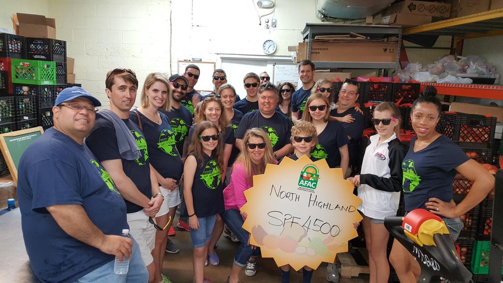 NHighlandFEDGOV's tweet photo. NorthHighland’s DC Office had a great time supporting @AFACtweets over the weekend! #DOGB2015 #NHWay http://t.co/aowuLhTq72
