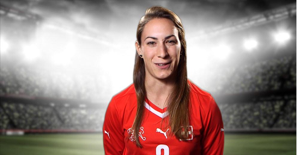 nati_sfv_asf's tweet photo. #FNTA #Portrait! #60SecondsWith Nicole #Remund jetzt auf: http://t.co/kimHWJ7bkm #FollowUsToCanada #YouCanPlayToo http://t.co/U95lWwSNnu