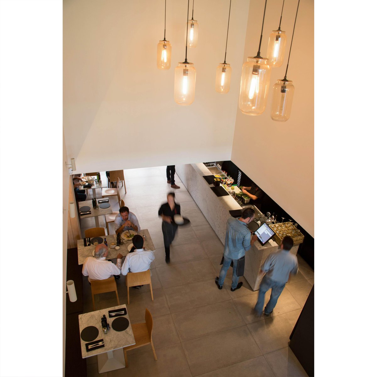 santapizza's tweet photo. Una vista desde el segundo piso de #SantaPizzaOrregoLuco 

¿Aún no vienes a conocer nuestro nuevo restaurante? http://t.co/is1CgaZaku