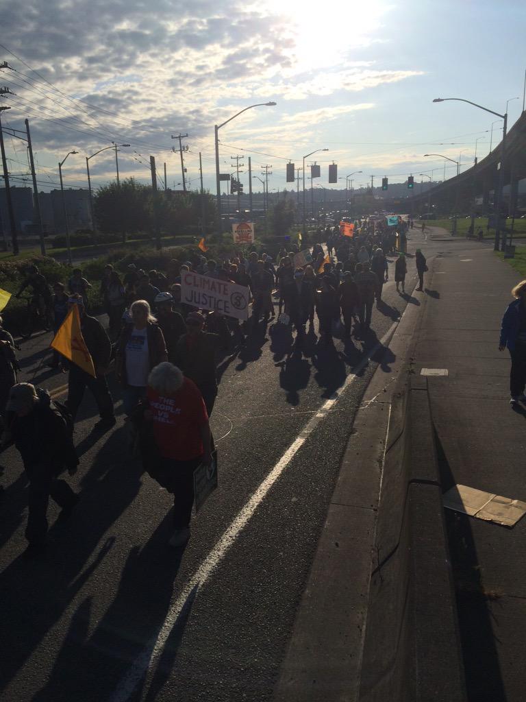 DanEnviroCannon's tweet image. We are taking the bridge #youshellnotpass #sHellNO