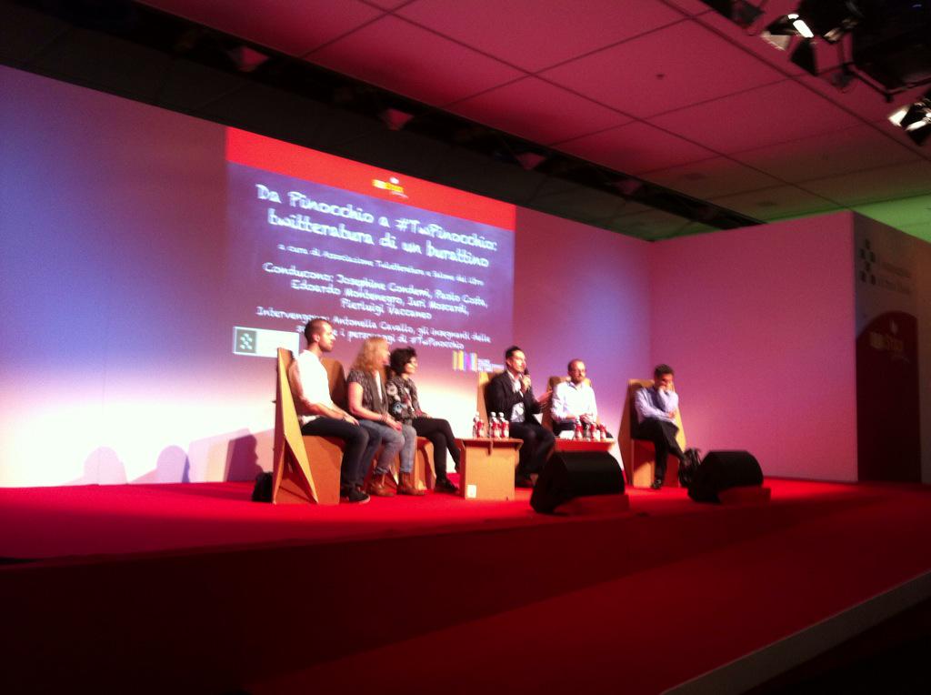 laclassenelweb's tweet photo. Con  @TwLetteratura per concludere in bellezza il nostro @TwPinocchio :) http://t.co/UKaNkGuz5R