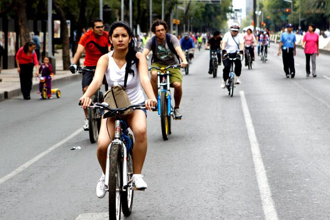 lopezdoriga's tweet photo. Las nuevas reglas para los ciclistas en la Ciudad de México
http://t.co/BYDD7RZVQ5 http://t.co/hTNzdJHhtr
