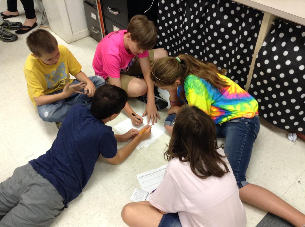 MWhiteStudents's tweet photo. Planning our index card engineering challenge. #meshawks @monroviaelem @madcoschools http://t.co/u7CmgaxuSC