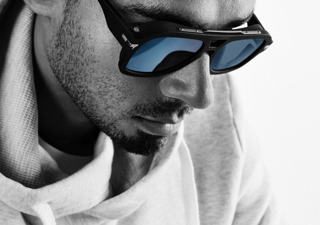 complex_uk's tweet photo. 🔥 CONTEST 🔥

Win these G-Star RAW x @djafrojack sunglasses http://t.co/Dg4RIL5QfP 

Enter: RT + follow @complex_uk http://t.co/QmtNy6HVaI