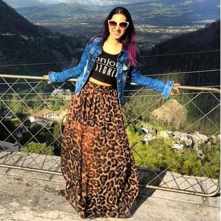Riva_Ecuador's tweet photo. Princesa💗 @RivaPopMusic Que tengas una bonita y bendecida semana😄 Te amooo💁😘 Mucho #GirlPower #RegiaBaby😍 http://t.co/HdyexcsrQq