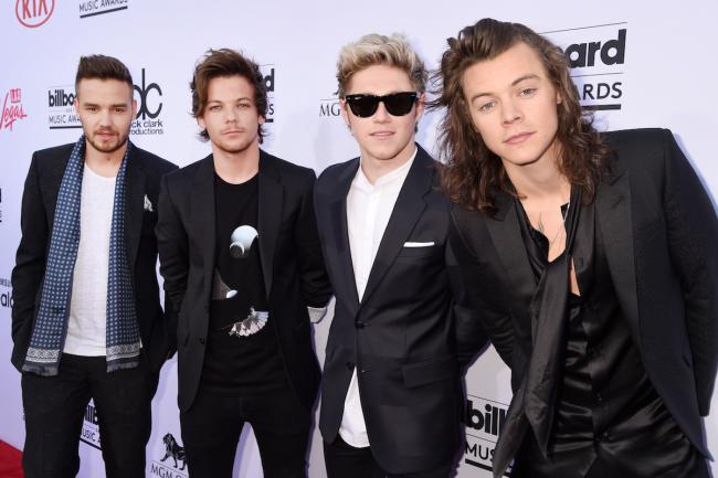 MTVUK's tweet photo. Let's recap what @onedirection got up to at the #BBMAs last night... #OhNoLiam included! http://t.co/UGA7cPzHF4 http://t.co/AQeWx3GYpW