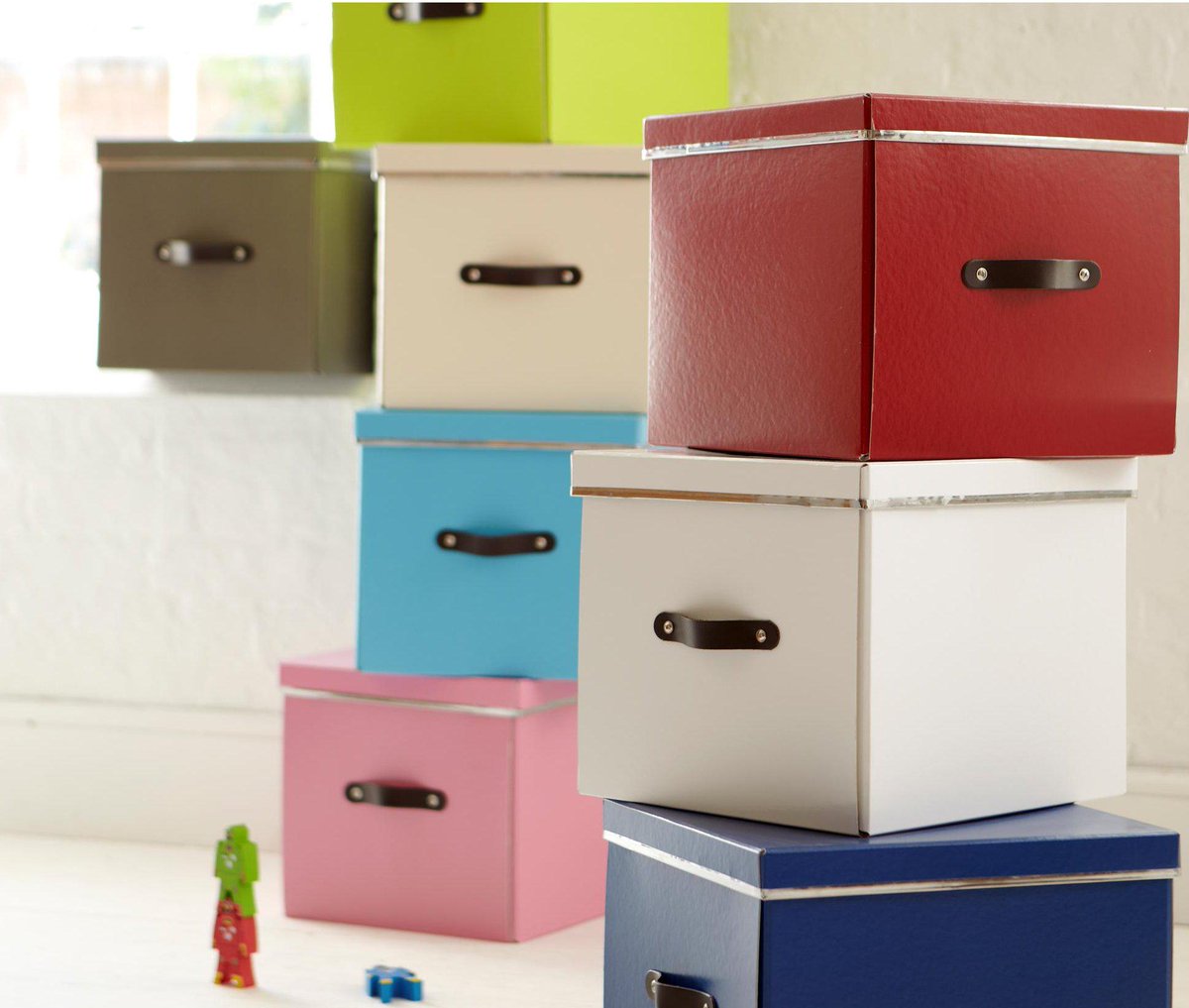 NestDesignsZA's tweet photo. Fabulous toy boxes in all shapes and sizes http://t.co/ZSrDlgyKU8 #toystorage #stackingstorage #kidsstorage http://t.co/tDjQp7tfpW