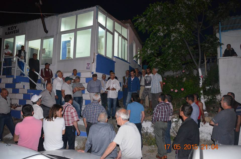 chpurla35's tweet photo. CHP Urla İlçe Örgütümüz ve İzmir Milletvekilimiz .Musa Çam İle Birlikte Urla'nın Batı Köylerini Ziyaret Ettik. http://t.co/D4EXWfbhM8