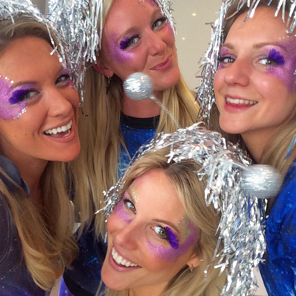 Mel_PW's tweet photo. So much fun @WorldRugby7s #intergalacticbabes @alexstephens56 @Indi_Rose @AliceP_W 🔮🔮✨✨ #RugbySevens #twickenham7s http://t.co/AI9zJhhBum