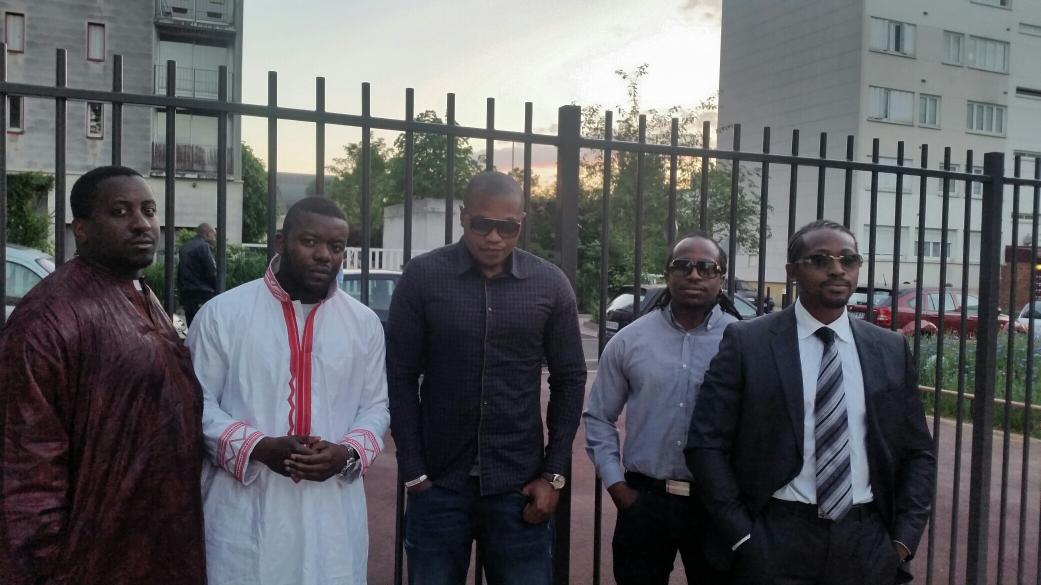 FedazzNautilus's tweet photo. Mariage coutumier du frere avc
#mawaba @LatoubaOfficiel @DocterOctopuss .Milson #Baconnet #antony #92 http://t.co/aZQtdTYUWm