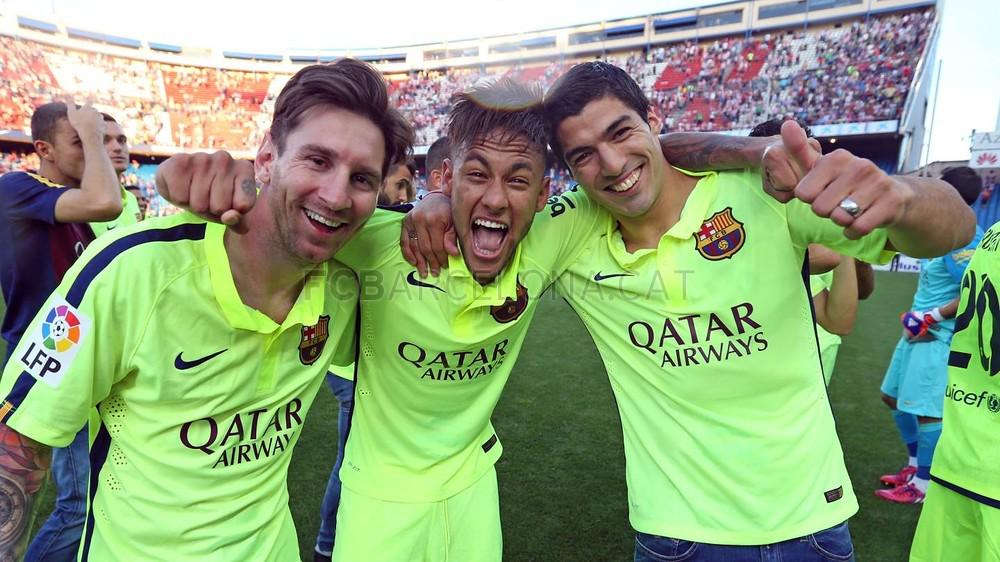 fcbarcelona_id's tweet photo. Foto-foto perayaan kemenangan Liga di Calderon http://t.co/5MyWJzTcGl http://t.co/tWT7u19enI