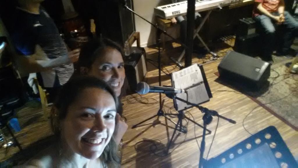 heatherevansmd's tweet photo. Yo, #ISPORPhila ! You ready for the @MonteCarlosBand ?? Tomorrow night @HardRockPhilly ! http://t.co/IwBwuySIQ9
