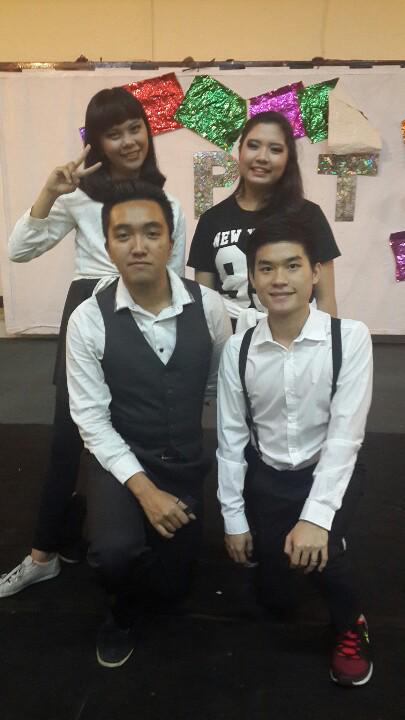 BinariCSUI's tweet photo. @thesarmz @rikamariska @riyorkie @mndsy bakal bawain modern dance, yuk kita dukung :D http://t.co/NFLFVUWg80