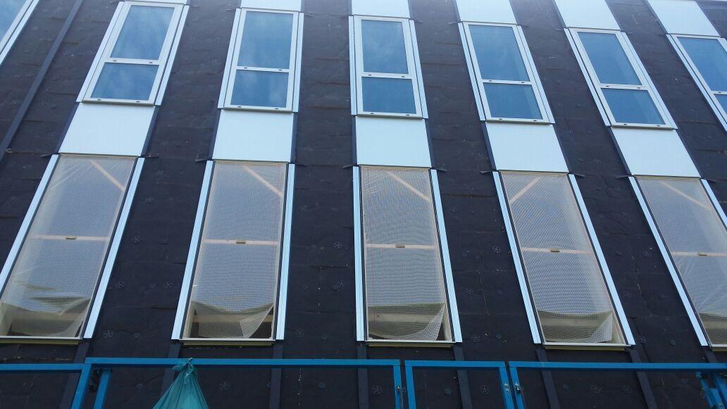 WVH_Gevels's tweet photo. @TC_Oss : Start gemaakt met #Alubond Composiet gevelafwerking en aluminium kokers voor aannemer @HeijmansNL http://t.co/HezCMakHNE